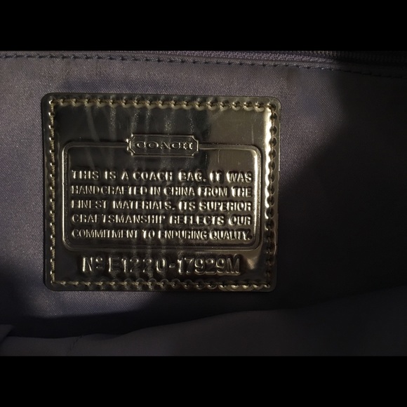 Coach Poppy (Authentic) - Picture 3 of 4